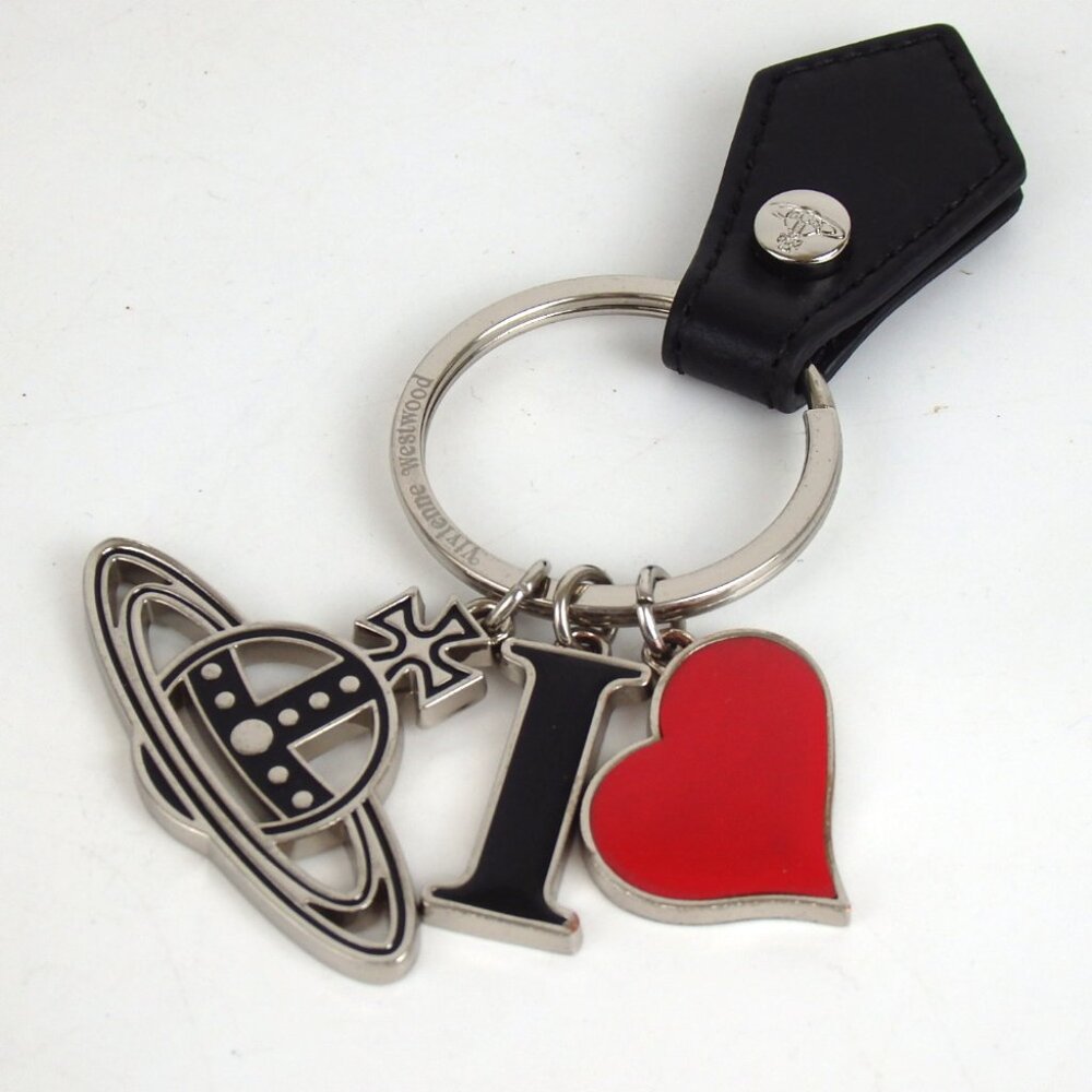 Authentic Vivienne Westwood Orb heart key ring metal [Used] - Picture 2 of 10